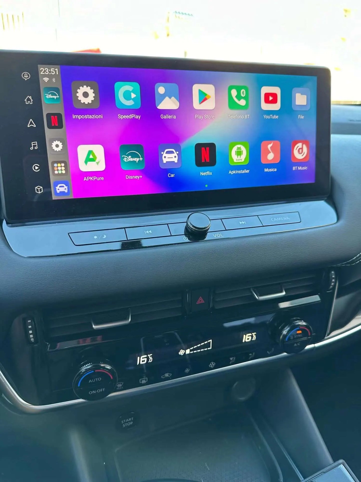 YouTube och Netflix AI-box för Nissan